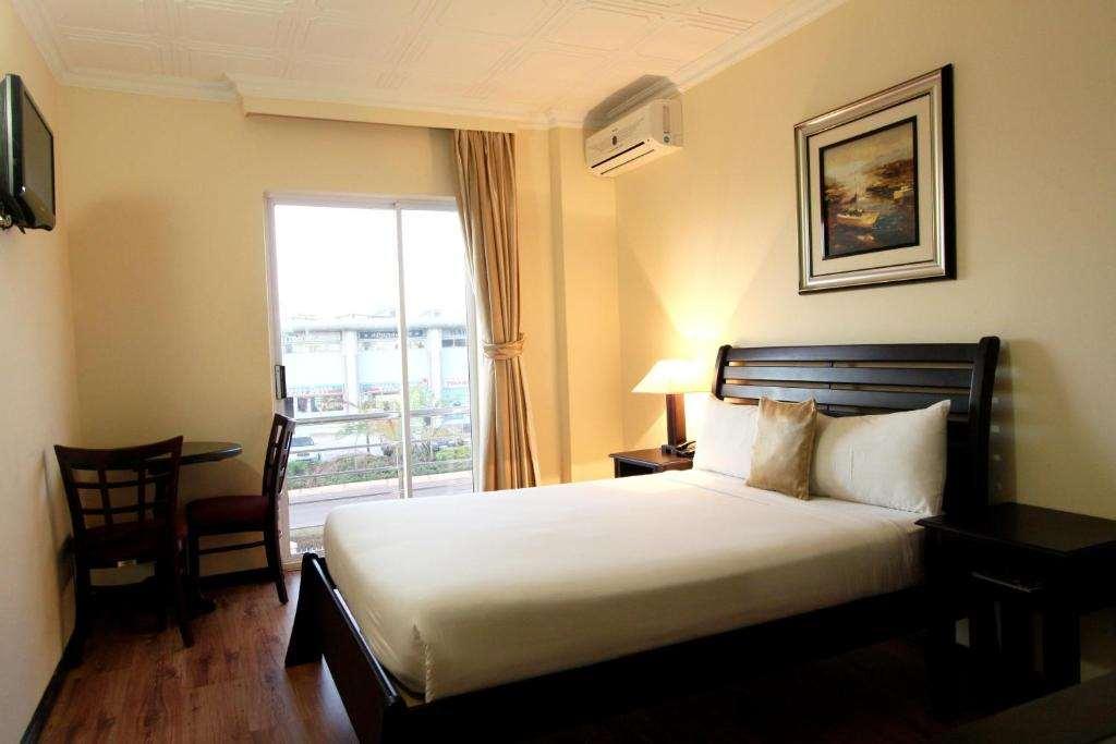 Regal Inn 3*